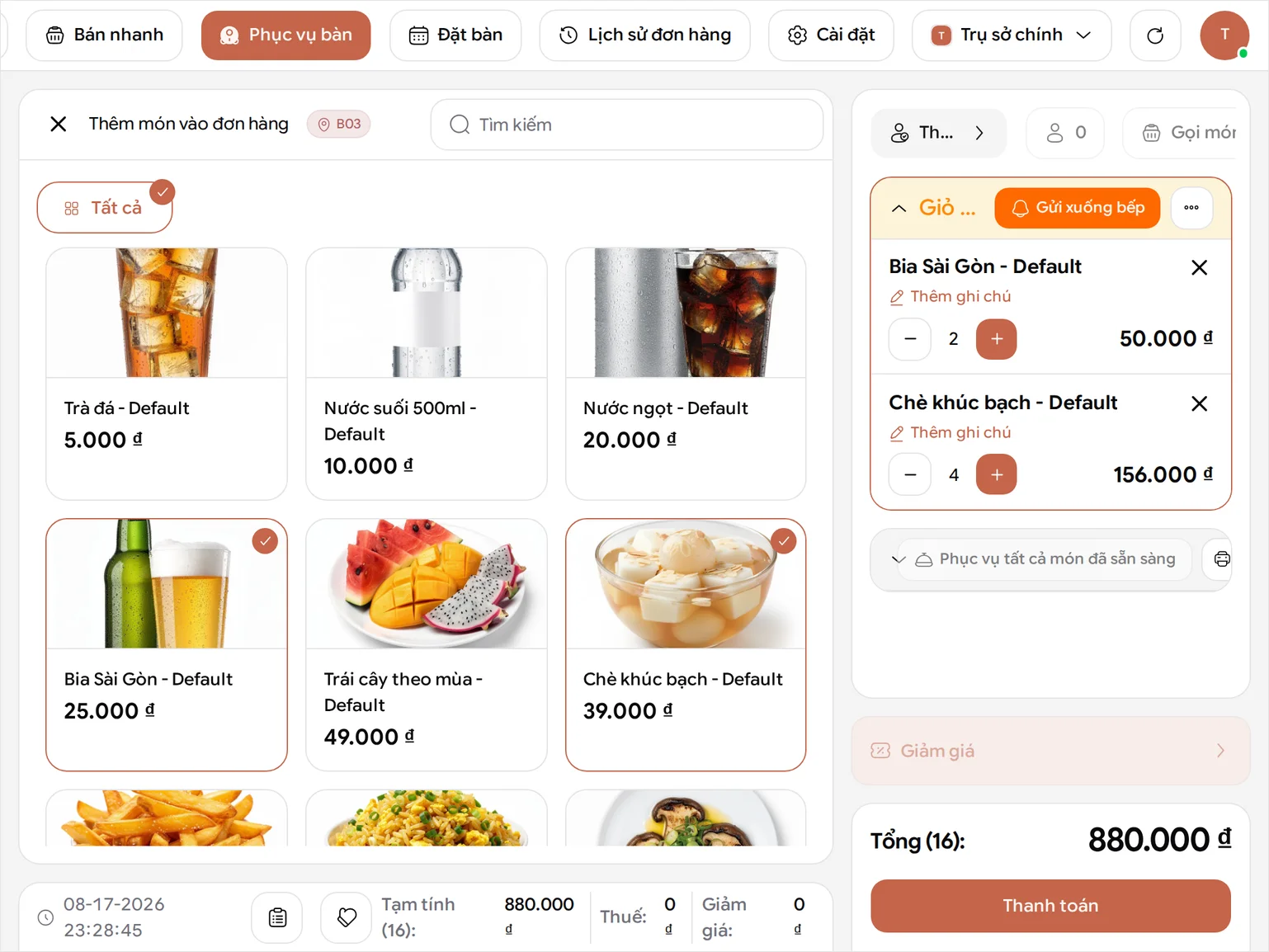 Cột đơn hàng của bàn B03 trong BANA Sale với hai đợt xếp chồng, đợt mới nhất nằm trên: Cart #2 ở trên cùng, vẫn đang mở, có nút tăng giảm số lượng và nút Send to Kitchen riêng, còn Cart #1 mờ đi bên dưới với sáu món đóng băng thành các ô x1 và bia thành một ô x4, cạnh nút Serve All Ready